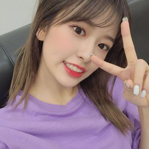 求可以当头像的韩国女爱豆照片