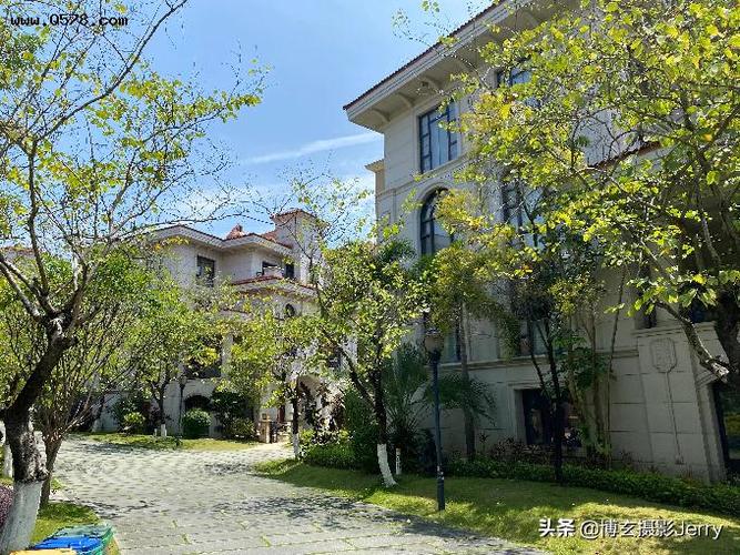 福建聚龙小镇别墅风姿.