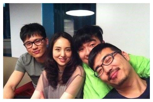梁超前妻被质疑挑衅何雯娜,前妻账号曝光,离婚另有隐情?