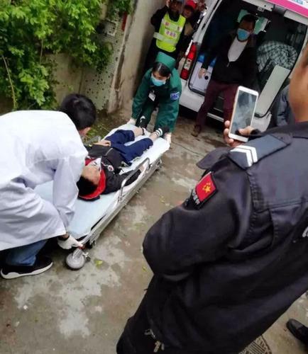 2岁男童被母亲遗忘在电梯,独自乘坐6楼后坠落身亡,令