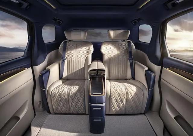 本田艾力绅着急了?2022款车型率先曝光,前脸比gl8艾维