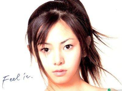 相关搜索 小松未步 三枝夕夏 仓木麻衣写真 宇多田光 中岛美嘉 zard