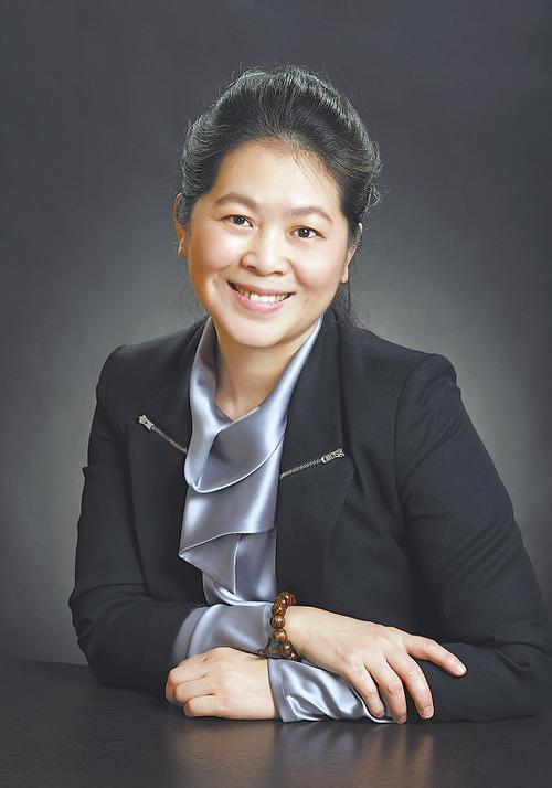 迟子建根扎得深才能长成参天大树