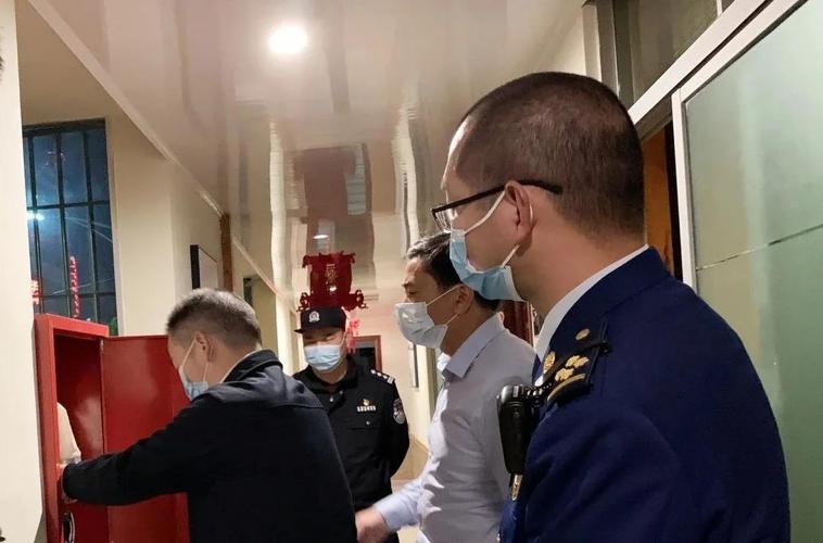 水寨镇夜查ktv,休闲会所消防安全和疫情防控工作