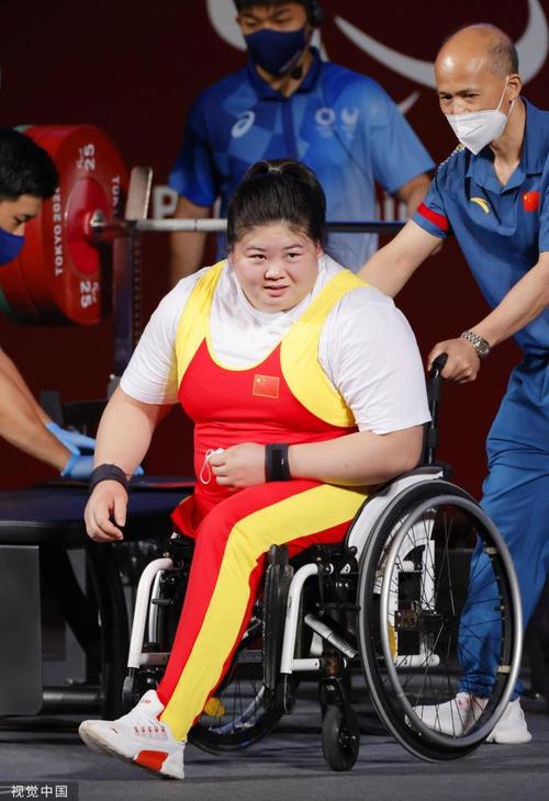 北京时间8月30日,东京残奥会举重女子86公斤以上级决赛,中国选手