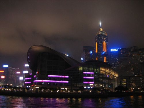 会展中心夜景-香港照片 by enya811
