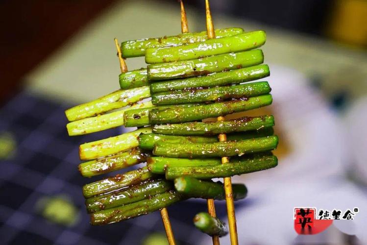 人均20 吃烧烤套餐听说过吗!生蚝烤串啤酒全都有!过瘾