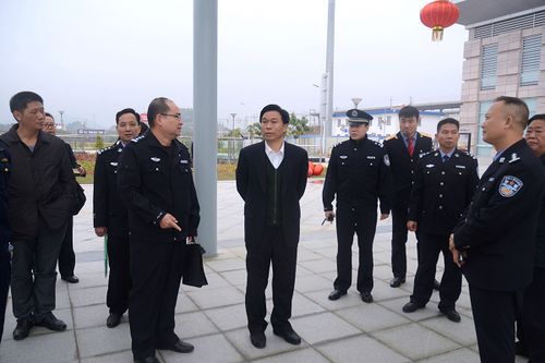 李世华调研汕尾火车站视频监控系统和综合执法室规划建设时要求 确保