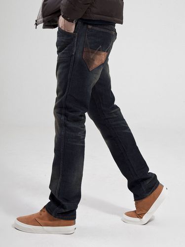 wrangler 331男款低腰舒适窄脚牛仔裤