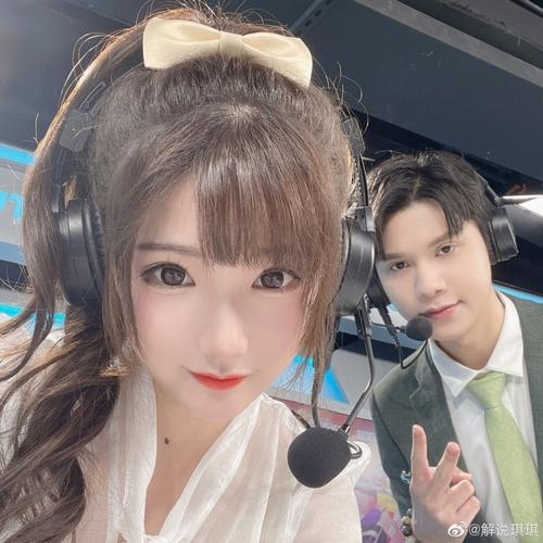 kpl解说琪琪晒照哈喽宝贝们