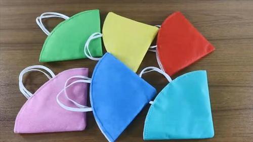 生活小技能,教你用购物布袋制作简易家用口罩