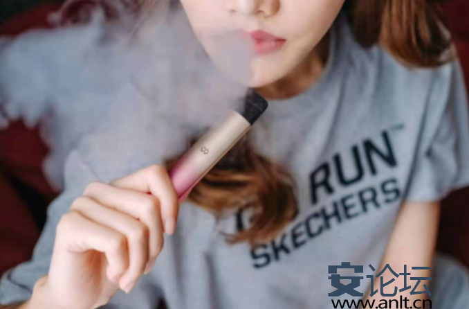悦刻柚子畅刻电子烟充电时要拔烟弹吗?充电需要多长时间?插图1