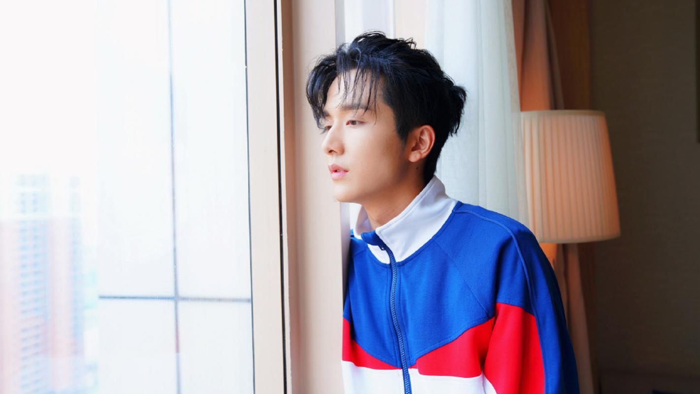 张新成帅气写真图片桌面壁纸