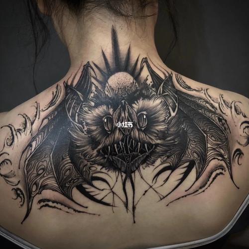 蝙蝠纹身 重庆纹身_纹身_手绘_重庆纹身_美妆_彩妆