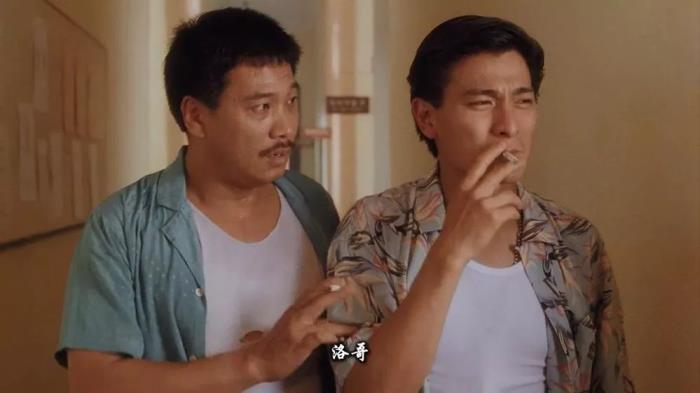 包括和周星驰合作的《逃学威龙》,《整蛊专家》,《赌侠2之上海滩赌圣