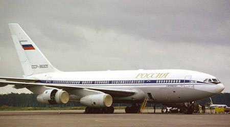 俄罗斯希望以伊尔-96客机为基础,与中国合作研制搭载270-350名乘客的