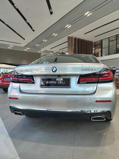 新bmw 5系 | 开士米银现车实拍99_宝马怎么样_珠海锦泰宝汇汽车销售