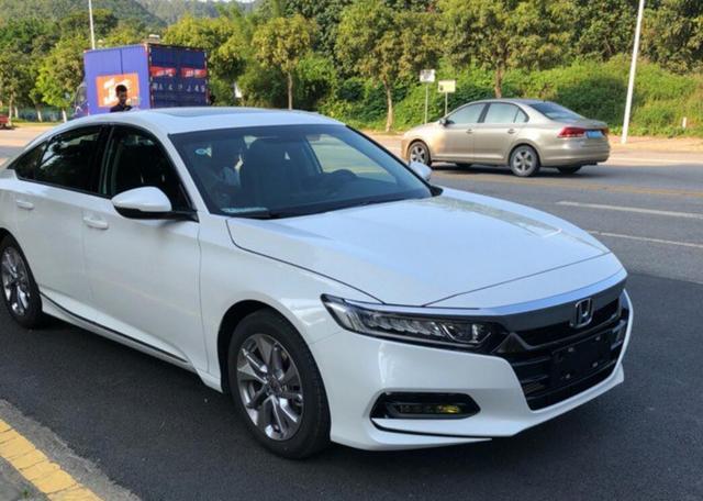 10代雅阁260精英版提车不担心机油问题油耗非常满意