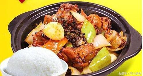 来自云南麻府的瓦香鸡米饭