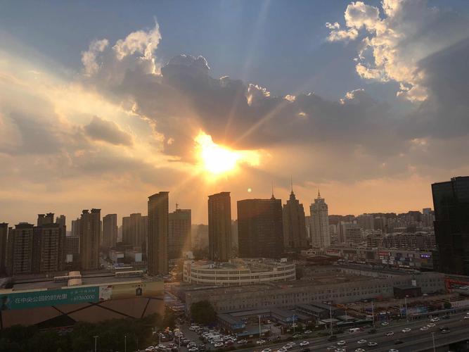 2018年6月13日晚霞,郑州市.