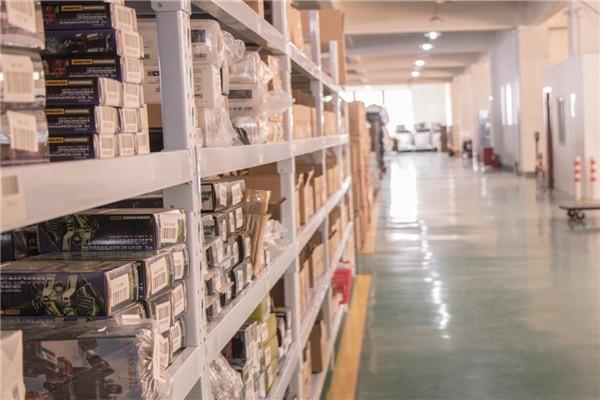 营业仓库由仓库所有人独立经营或者由分工的仓库管理部门独立核算经营