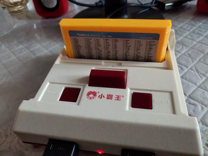 童年时期的回忆呀"……   曾风靡全国的小霸王游戏机是很多"80后""