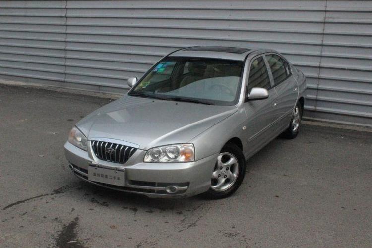 【温州】2006年3月 现代 伊兰特 三厢 1.6 豪华型 银灰 自动档