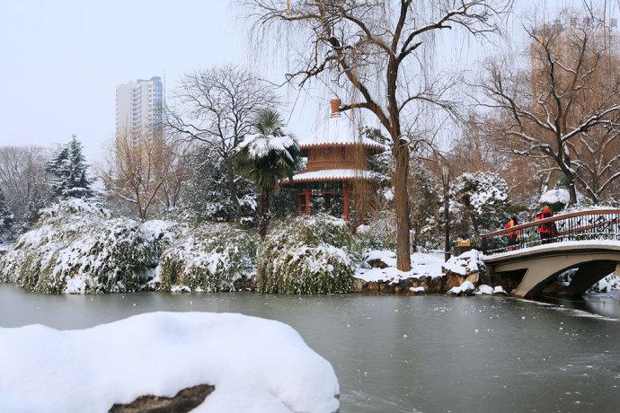 皇家园林降瑞雪  wbr>  wbr>西苑公园美如画