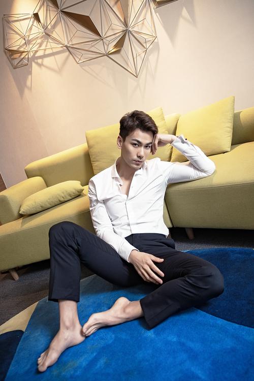 戴向宇乐活写真绅士骨子里的大男孩