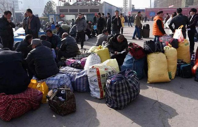 提前回家过年2021农民工返乡潮提前背后三个原因令人无奈