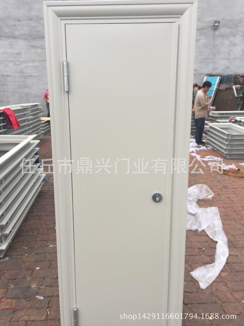 供应乙丙钢制防火门 消防通道门管道井门 任丘防火门厂家批发定制