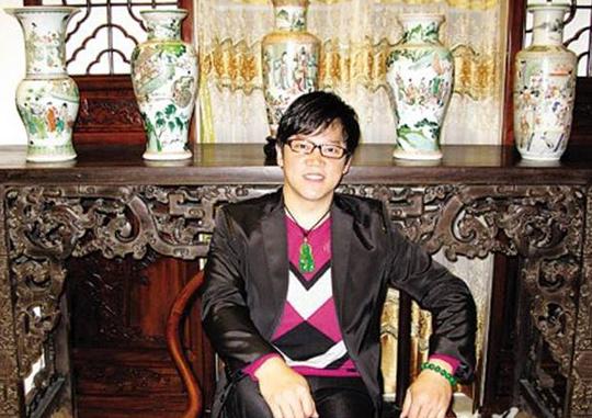 名嘴陈维聪涉古董诈骗被拘 案值或达2亿案情复杂
