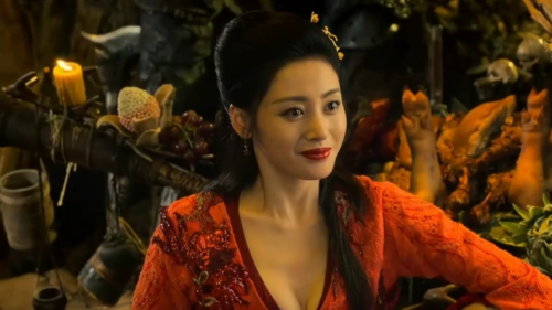 鲛珠传:张天爱身穿红色长裙,惹得黑老大心潮澎湃