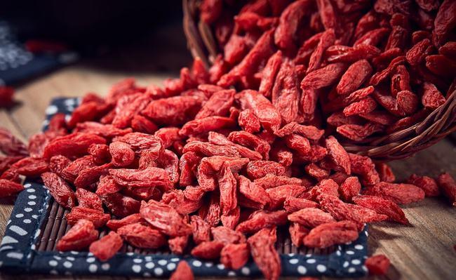 枸杞山楂的功效与作用枸杞和山楂泡水喝的正确方法