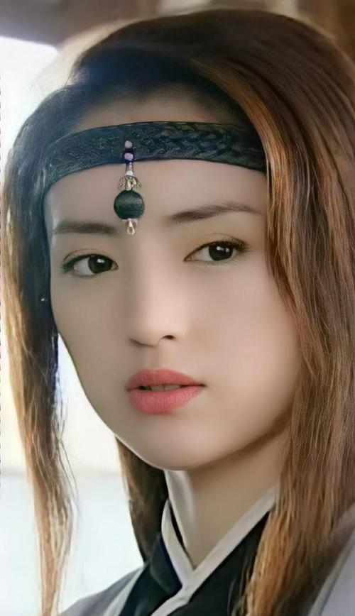 雪花女神龙演员董璇高清图片