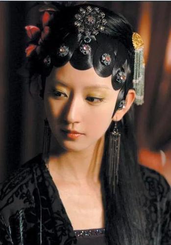 唐一菲:有人用凌潇肃换了全世界,我用全世界换了凌潇肃