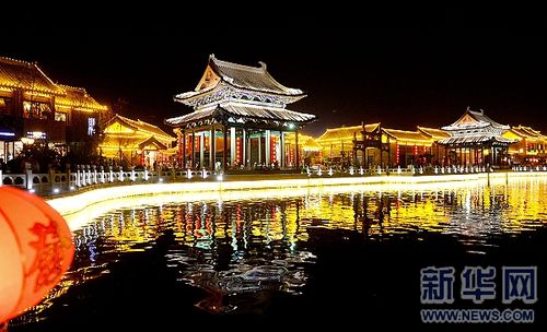 夜游开封御河享七盛角美景