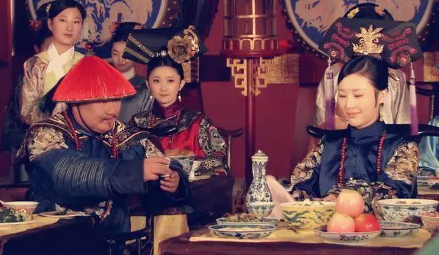 剧照,田朴珺在《甄嬛传》里饰演敦亲王福晋.