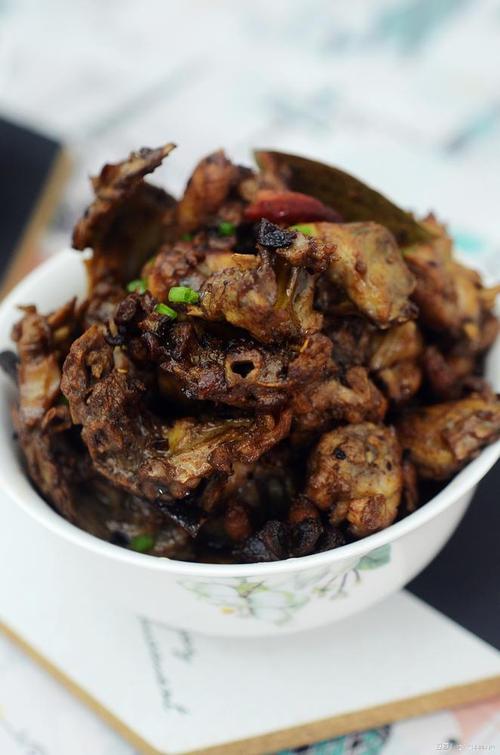 红烧鸡架