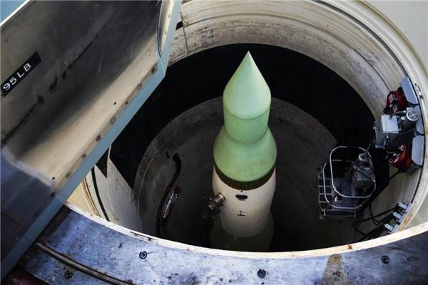 距我国仅900公里,秘密修建上万座军事堡垒,可存放2000枚核导弹|发射井