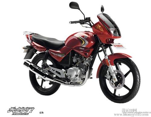 雅马哈天剑ybr125摩托车