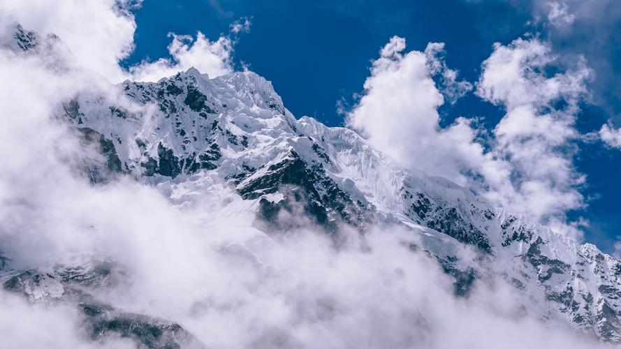 wallpaper thick clouds, snow mountain