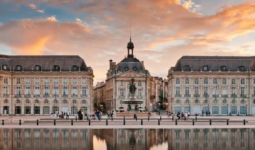 法国亚眠高等商学院