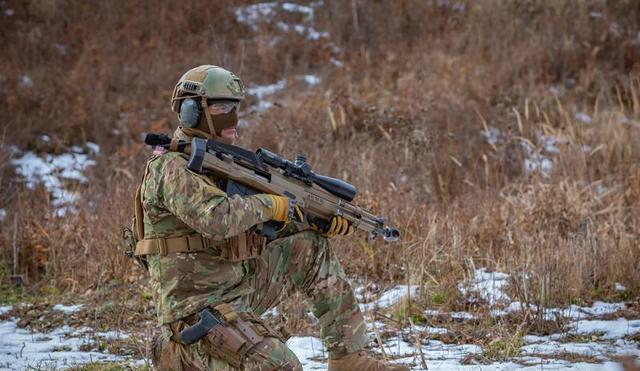 英国特种部队装备匈牙利的gm6步枪有何特殊之处