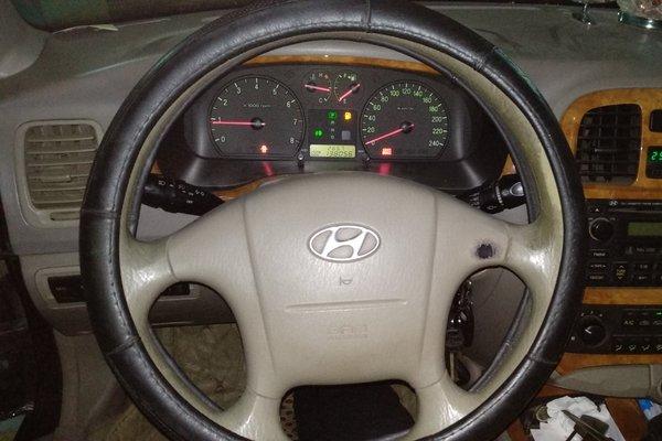 无锡二手索纳塔 2004款 2.0l 自动标准型