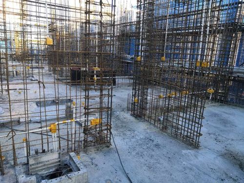 七号楼十二层墙柱钢筋绑扎施工
