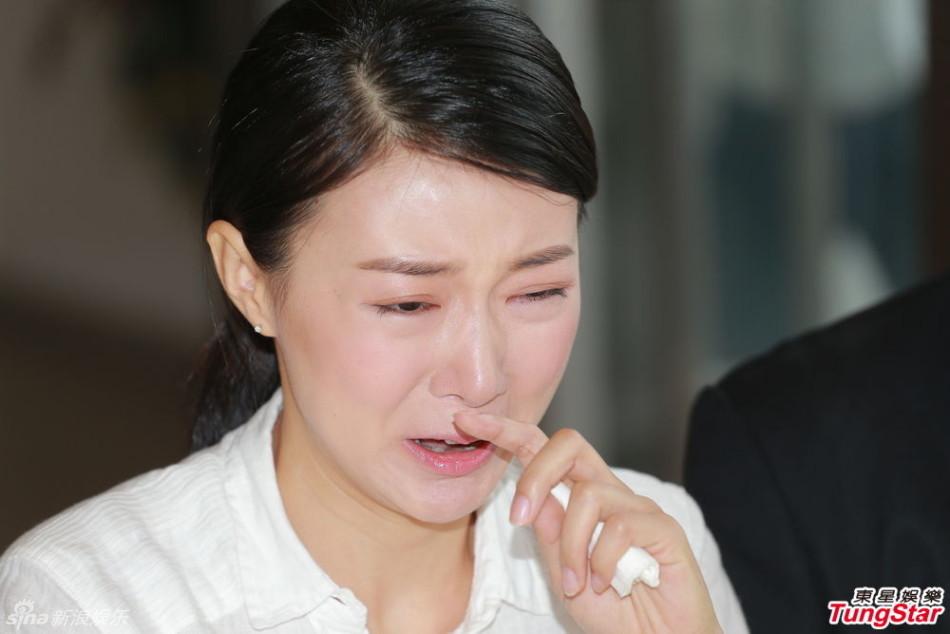 组图:马赛被停工痛哭 承认有更多不雅视频