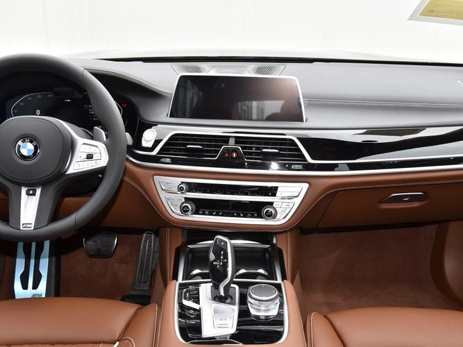 宝马(进口) 宝马7系 2021款 740li xdrive 行政型 m运动套装