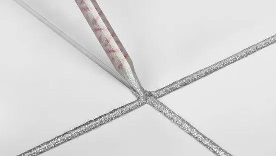 贵族银美缝剂效果图 4,浅灰色的瓷砖可以选浅灰色的美缝剂或银色美缝