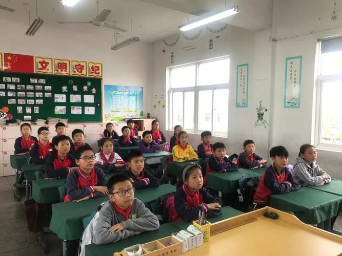 庵东镇东一小学推行一班双导德育导师制度